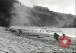 Immagine di Truppe alleate praticando gli assalti anfibi Dartmouth Inghilterra, 1944, secondo 15 filmato di repertorio 65675066889