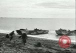 Immagine di Truppe alleate praticando gli assalti anfibi Dartmouth Inghilterra, 1944, secondo 20 filmato di repertorio 65675066889