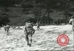 Immagine di Truppe alleate praticando gli assalti anfibi Dartmouth Inghilterra, 1944, secondo 28 filmato di repertorio 65675066889