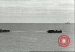 Standbild US-Truppen üben Amphibious Assault Anlandungen in England Dartmouth England, 1944, aus Sekunde 20 historischem Filmmaterial Videoclip 65675066890