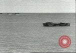 Standbild US-Truppen üben Amphibious Assault Anlandungen in England Dartmouth England, 1944, aus Sekunde 31 historischem Filmmaterial Videoclip 65675066890