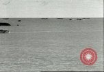 Standbild US-Truppen üben Amphibious Assault Anlandungen in England Dartmouth England, 1944, aus Sekunde 33 historischem Filmmaterial Videoclip 65675066890