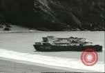 Standbild US-Truppen üben Amphibious Assault Anlandungen in England Dartmouth England, 1944, aus Sekunde 37 historischem Filmmaterial Videoclip 65675066890