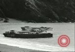 Standbild US-Truppen üben Amphibious Assault Anlandungen in England Dartmouth England, 1944, aus Sekunde 41 historischem Filmmaterial Videoclip 65675066890