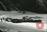Standbild US-Truppen üben Amphibious Assault Anlandungen in England Dartmouth England, 1944, aus Sekunde 49 historischem Filmmaterial Videoclip 65675066890