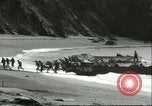 Standbild US-Truppen üben Amphibious Assault Anlandungen in England Dartmouth England, 1944, aus Sekunde 62 historischem Filmmaterial Videoclip 65675066890