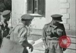 Immagine di Funzionari canadesi Sicilia Italia, 1943, secondo 18 filmato di repertorio 65675066896