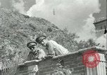 Immagine di Funzionari canadesi Sicilia Italia, 1943, secondo 31 filmato di repertorio 65675066896