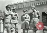 Immagine di Funzionari canadesi Sicilia Italia, 1943, secondo 40 filmato di repertorio 65675066896