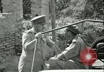 Immagine di Funzionari canadesi Sicilia Italia, 1943, secondo 52 filmato di repertorio 65675066896