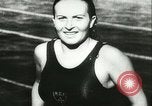 Image natation rencontrer Toulouse France, 1943, de la seconde 27 séquences d'archives historiques vidéo 65675066908