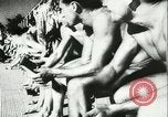 Image natation rencontrer Toulouse France, 1943, de la seconde 37 séquences d'archives historiques vidéo 65675066908