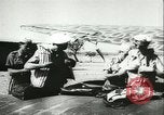 Image italien aéronefs attaquant des navires alliés en mer Mer Méditerranée, 1942, de la seconde 13 séquences d'archives historiques vidéo 65675066913