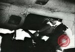 Image italien aéronefs attaquant des navires alliés en mer Mer Méditerranée, 1942, de la seconde 21 séquences d'archives historiques vidéo 65675066913