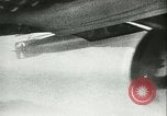 Image italien aéronefs attaquant des navires alliés en mer Mer Méditerranée, 1942, de la seconde 47 séquences d'archives historiques vidéo 65675066913