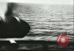 Image italien aéronefs attaquant des navires alliés en mer Mer Méditerranée, 1942, de la seconde 56 séquences d'archives historiques vidéo 65675066913