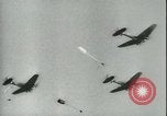Image des parachutistes allemands en Sicile Sicile Italie, 1943, de la seconde 38 séquences d'archives historiques vidéo 65675066915