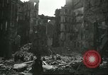 Image bombardements alliés Milan Italie, 1943, de la seconde 28 séquences d'archives historiques vidéo 65675066917