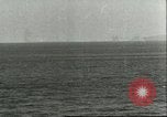 Standbild italienischen MZ Boote Sizilien Italien, 1943, aus Sekunde 9 historischem Filmmaterial Videoclip 65675066920