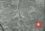 Standbild Antenne bombardieren Sizilien Italien, 1943, aus Sekunde 4 historischem Filmmaterial Videoclip 65675066935