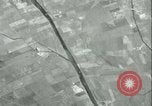 Standbild Antenne bombardieren Sizilien Italien, 1943, aus Sekunde 20 historischem Filmmaterial Videoclip 65675066935