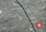 Standbild Antenne bombardieren Sizilien Italien, 1943, aus Sekunde 26 historischem Filmmaterial Videoclip 65675066935