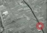 Standbild Antenne bombardieren Sizilien Italien, 1943, aus Sekunde 30 historischem Filmmaterial Videoclip 65675066935