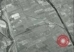 Standbild Antenne bombardieren Sizilien Italien, 1943, aus Sekunde 33 historischem Filmmaterial Videoclip 65675066935