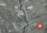 Standbild Antenne bombardieren Sizilien Italien, 1943, aus Sekunde 49 historischem Filmmaterial Videoclip 65675066935