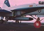 Standbild F-18 A Hornet Aircraft Atlantik, 1986, aus Sekunde 35 historischem Filmmaterial Videoclip 65675066960