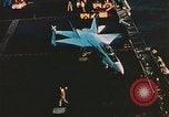 Standbild F-18 A Hornet Aircraft Atlantik, 1986, aus Sekunde 50 historischem Filmmaterial Videoclip 65675066960