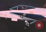 Standbild F-18 A Hornet Aircraft Atlantik, 1986, aus Sekunde 55 historischem Filmmaterial Videoclip 65675066960
