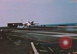 Standbild F-18 A Hornet aircrfat Atlantik, 1986, aus Sekunde 14 historischem Filmmaterial Videoclip 65675066961