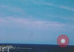 Standbild F-18 A Hornet aircrfat Atlantik, 1986, aus Sekunde 36 historischem Filmmaterial Videoclip 65675066961