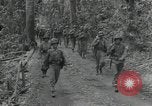 Standbild Vereinigten Staaten Marines Guadalcanal Salomonen, 1944, aus Sekunde 7 historischem Filmmaterial Videoclip 65675066965