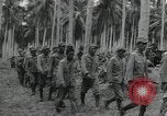 Immagine di Marines americani Guadalcanal nelle Isole Salomone, 1942, secondo 3 filmato di repertorio 65675066968