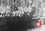 Immagine di Marines americani Guadalcanal nelle Isole Salomone, 1942, secondo 10 filmato di repertorio 65675066968