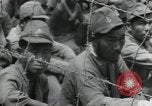 Immagine di Marines americani Guadalcanal nelle Isole Salomone, 1942, secondo 21 filmato di repertorio 65675066968