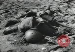 Immagine di Marines americani Guadalcanal nelle Isole Salomone, 1942, secondo 33 filmato di repertorio 65675066968