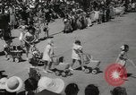 Standbild geschmückten Wagen Ocean Park California USA, 1936, aus Sekunde 24 historischem Filmmaterial Videoclip 65675066982