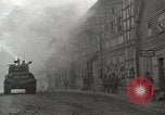 Standbild 6th Armored Division Oberdorla Deutschland, 1945, aus Sekunde 21 historischem Filmmaterial Videoclip 65675066990