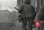 Standbild 6th Armored Division Oberdorla Deutschland, 1945, aus Sekunde 45 historischem Filmmaterial Videoclip 65675066990