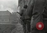 Standbild 6th Armored Division Oberdorla Deutschland, 1945, aus Sekunde 46 historischem Filmmaterial Videoclip 65675066990