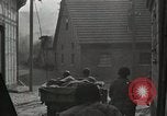 Standbild 6th Armored Division Oberdorla Deutschland, 1945, aus Sekunde 52 historischem Filmmaterial Videoclip 65675066990