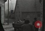 Standbild 6th Armored Division Oberdorla Deutschland, 1945, aus Sekunde 53 historischem Filmmaterial Videoclip 65675066990