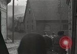 Standbild 6th Armored Division Oberdorla Deutschland, 1945, aus Sekunde 56 historischem Filmmaterial Videoclip 65675066990