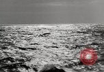 Standbild radioaktives Material Entsorgung im Atlantischen Ozean Atlantik, 1959, aus Sekunde 7 historischem Filmmaterial Videoclip 65675066993