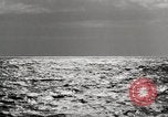 Standbild radioaktives Material Entsorgung im Atlantischen Ozean Atlantik, 1959, aus Sekunde 10 historischem Filmmaterial Videoclip 65675066993