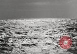 Standbild radioaktives Material Entsorgung im Atlantischen Ozean Atlantik, 1959, aus Sekunde 12 historischem Filmmaterial Videoclip 65675066993