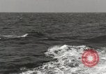 Standbild radioaktives Material Entsorgung im Atlantischen Ozean Atlantik, 1959, aus Sekunde 24 historischem Filmmaterial Videoclip 65675066993